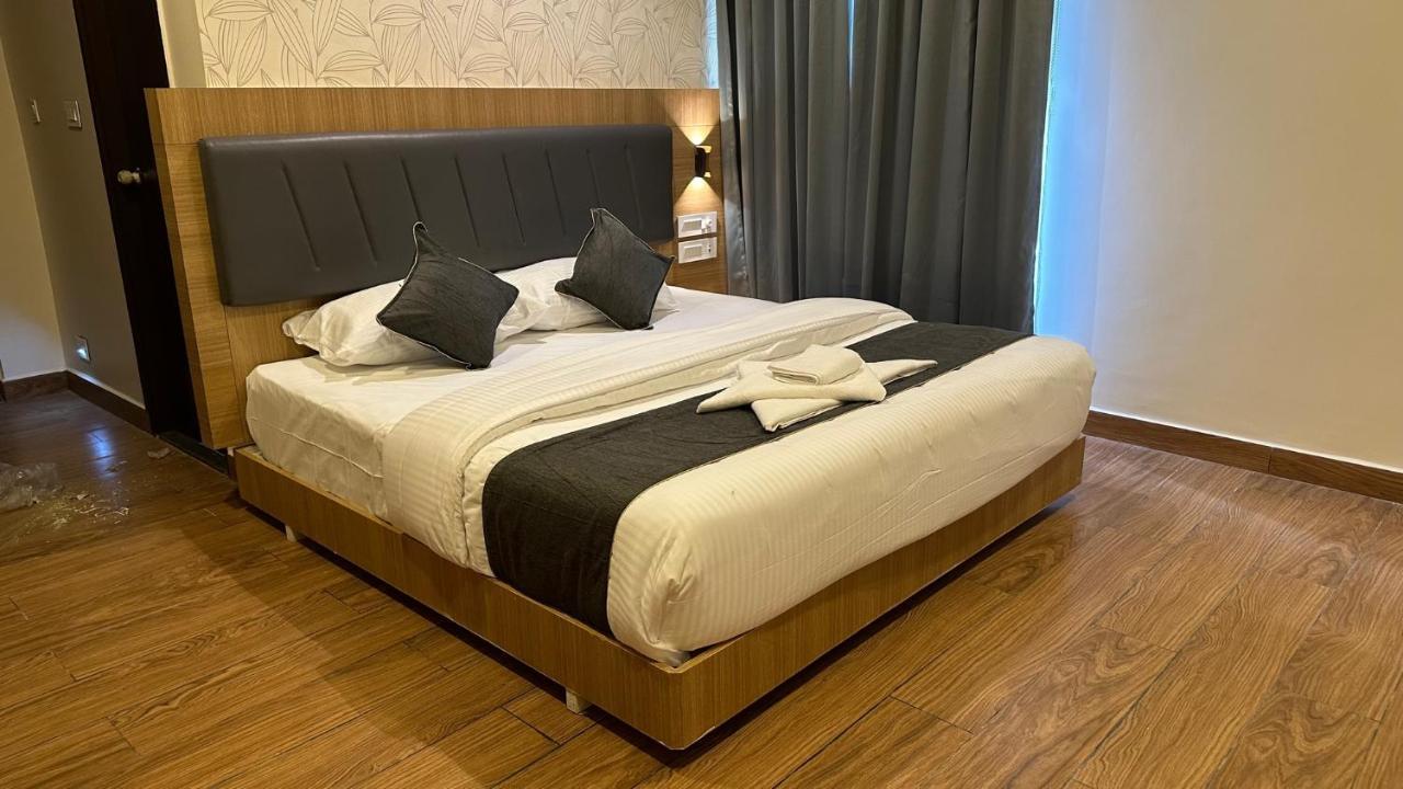 Kvp Golden Inn Tirupati Dış mekan fotoğraf