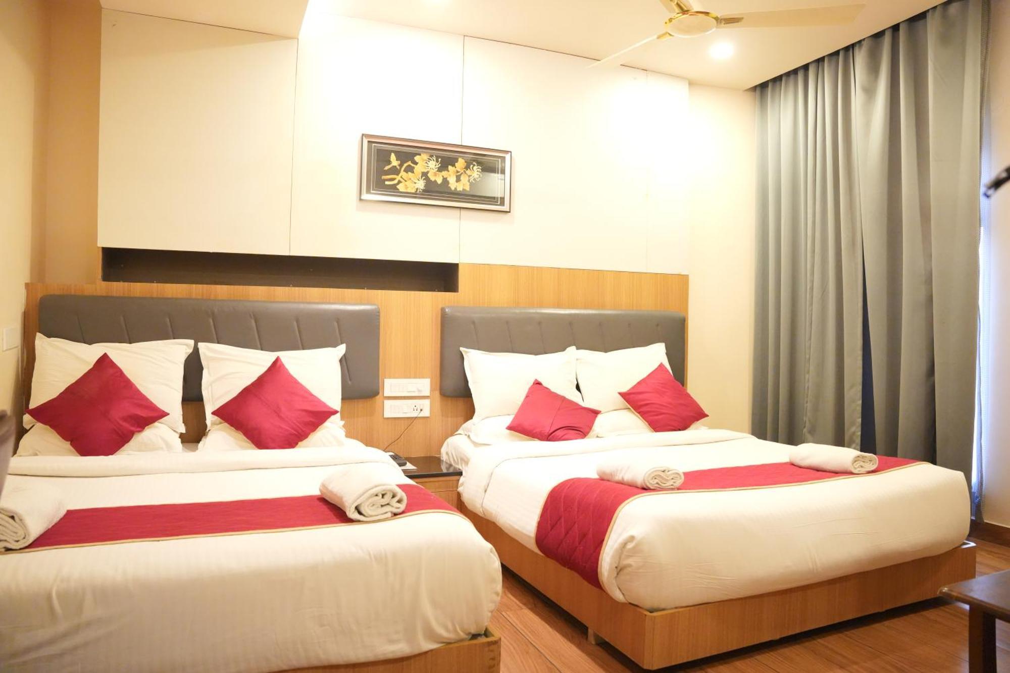 Kvp Golden Inn Tirupati Dış mekan fotoğraf