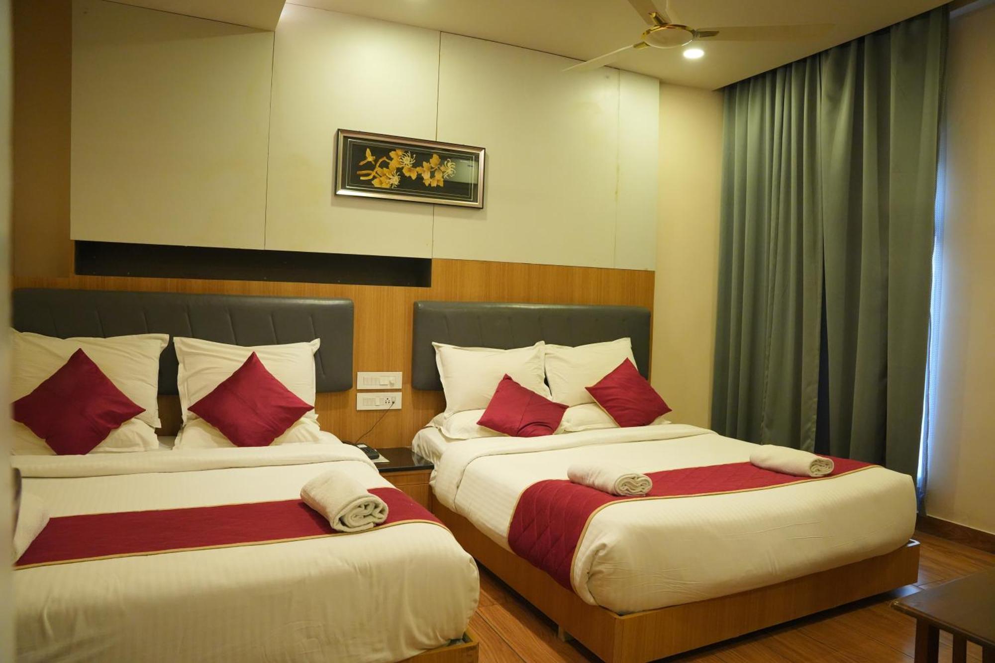 Kvp Golden Inn Tirupati Dış mekan fotoğraf