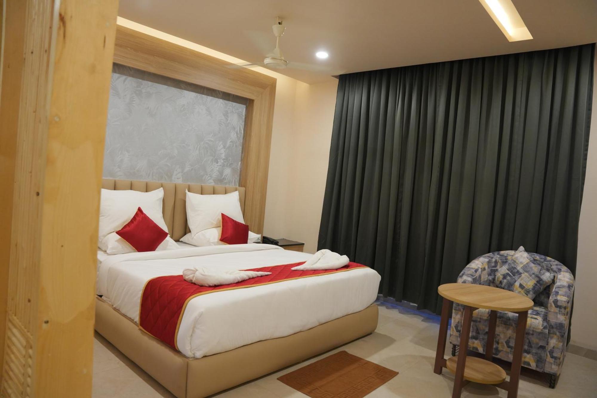 Kvp Golden Inn Tirupati Dış mekan fotoğraf
