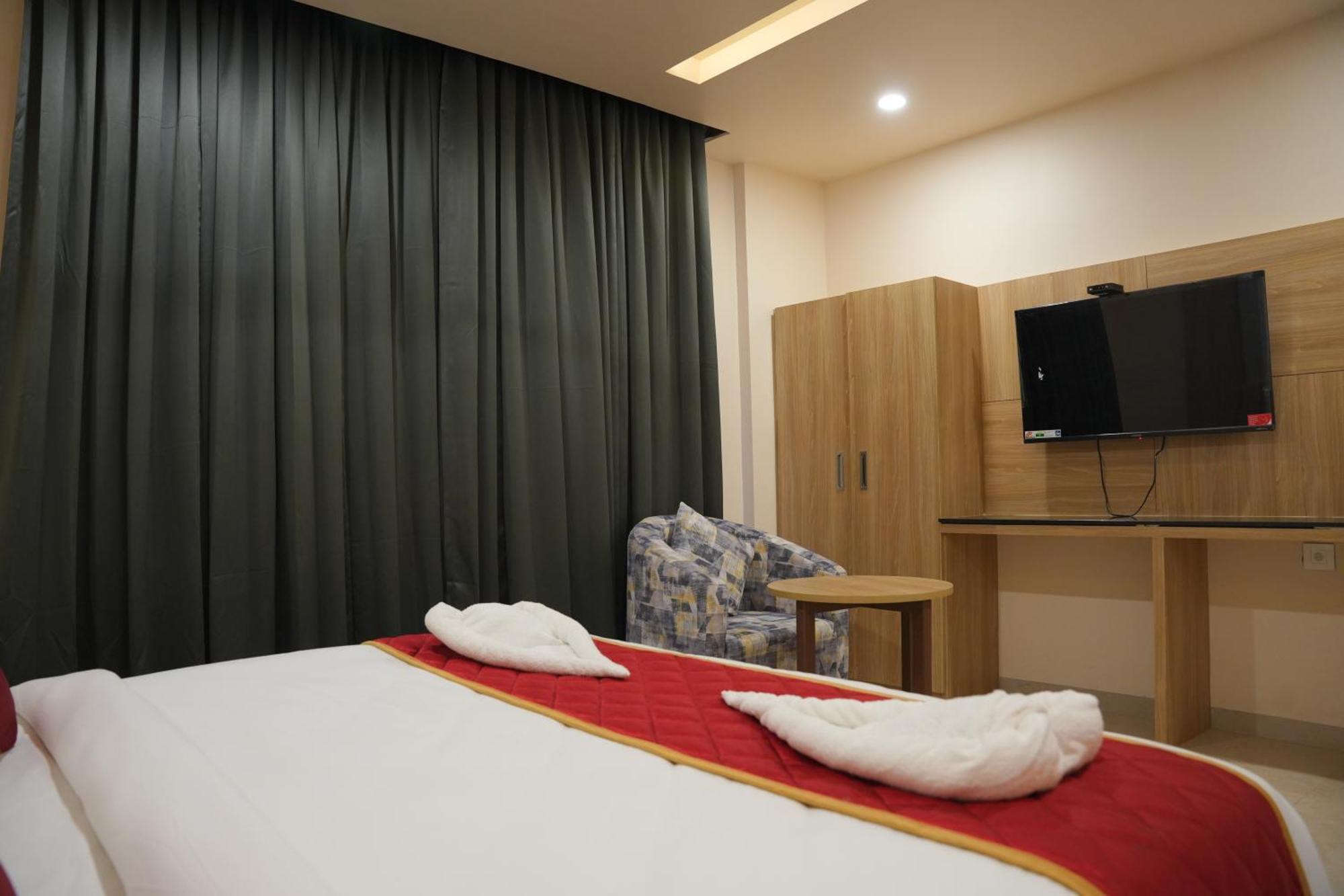 Kvp Golden Inn Tirupati Dış mekan fotoğraf